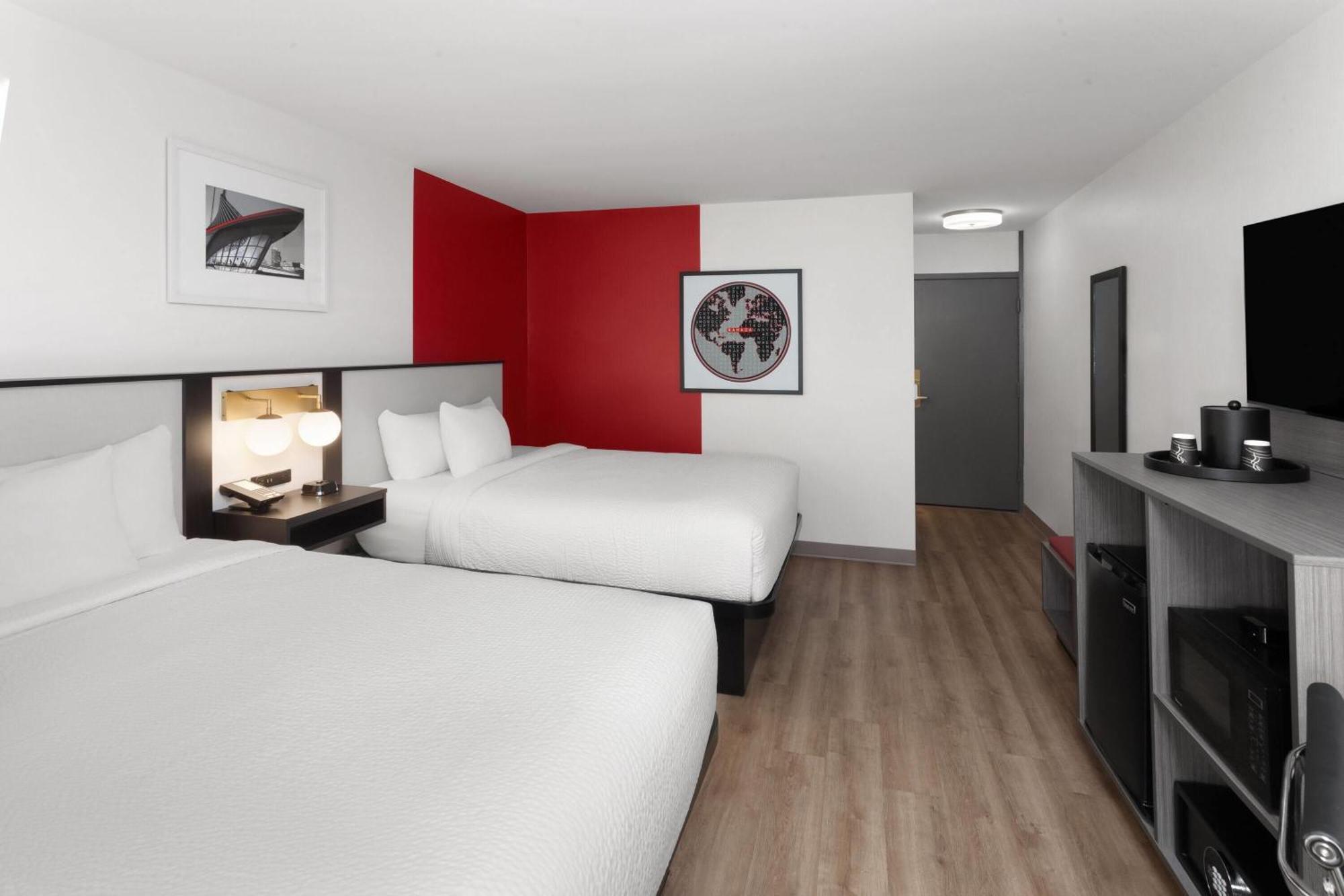 Hotel Ramada By Wyndham Milwaukee Exteriér fotografie